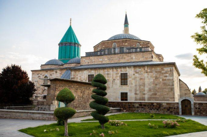 2024'te Konya Mevlana Müzesi'ni 2 milyon 634 bin kişi ziyaret etti