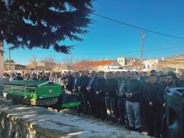 Kazada ölen baba ile oğlu son yolculuğuna uğurlandı